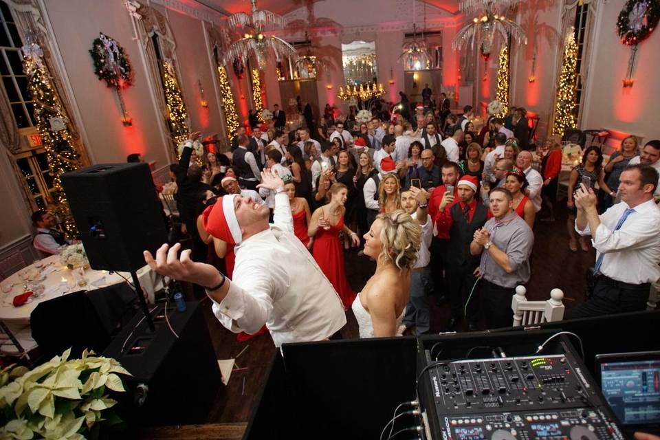 Nelson Cruz Entertainment - DJ - New York, NY - WeddingWire