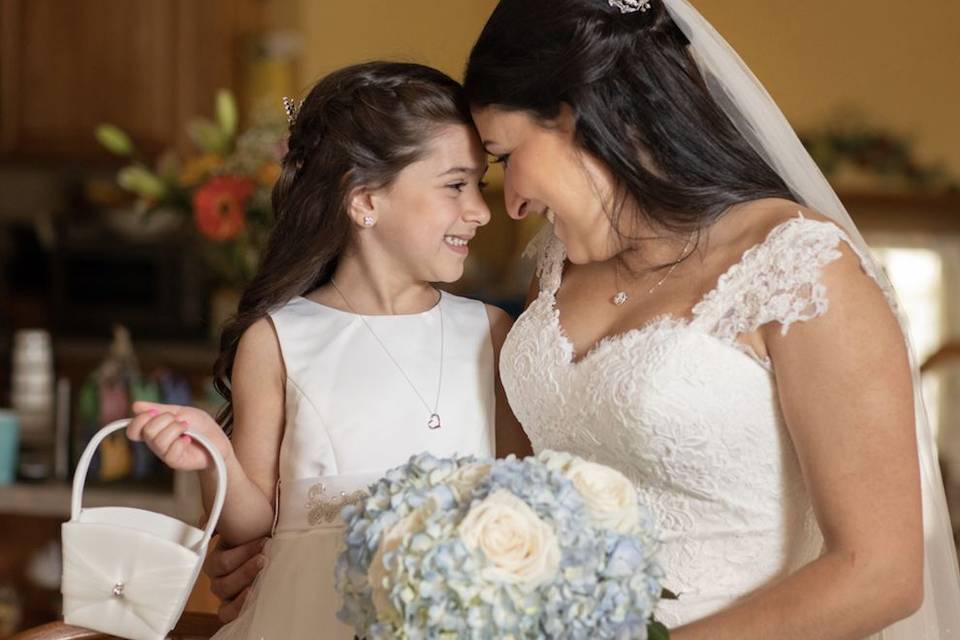 Bride and flower girl| CT wedding