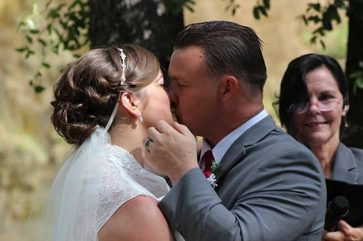 Newlywed's Big Kiss