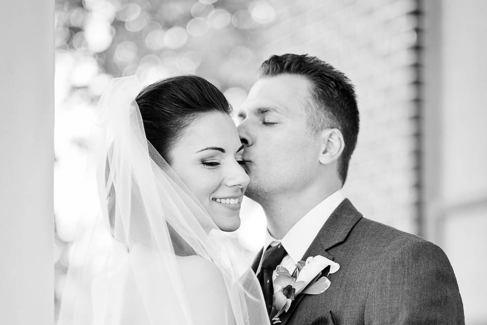 First Kiss as Husband and Wife - Perfette Photography