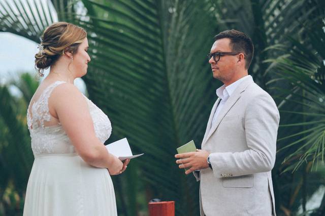 Tangela McElroy Officiant