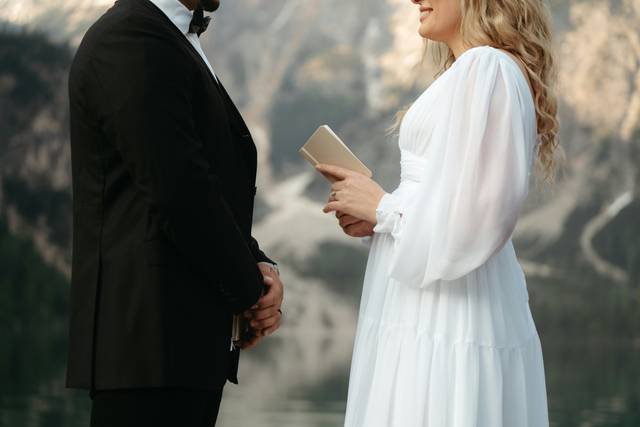 Tangela McElroy Officiant