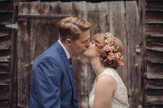 The Wedding Hairstylist