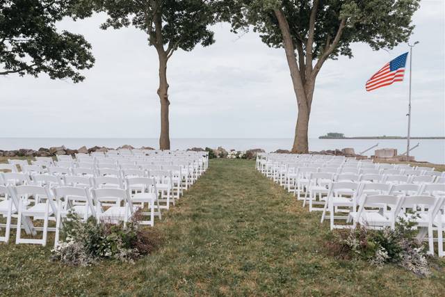 Lakefront Wedding