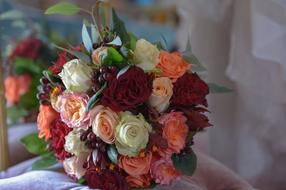 Warm colored bouquet