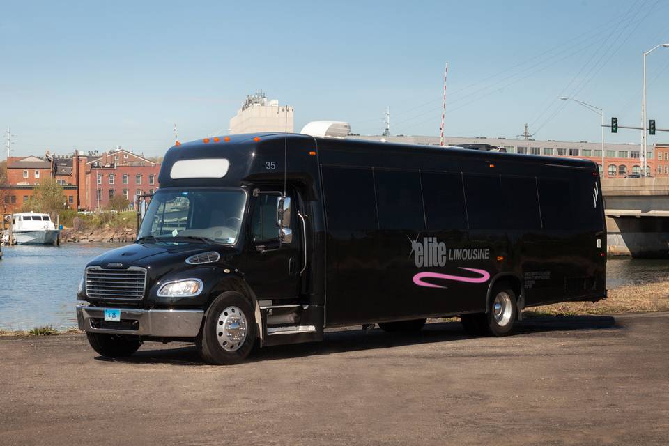 Gardella's Elite Limousine