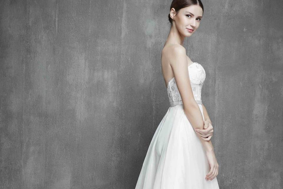 Simple wedding dress