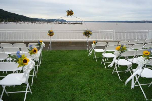 Aisle decoration