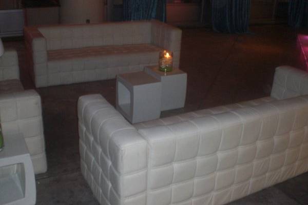 BUBBLE MIAMI Rental furniture and Decor