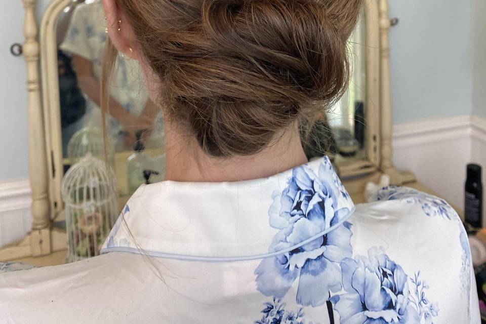 Low clean bun