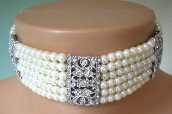 Gorgeous vintage Art Deco style pearl and rhinestone bridal choker by Crystalpearl on Etsy.