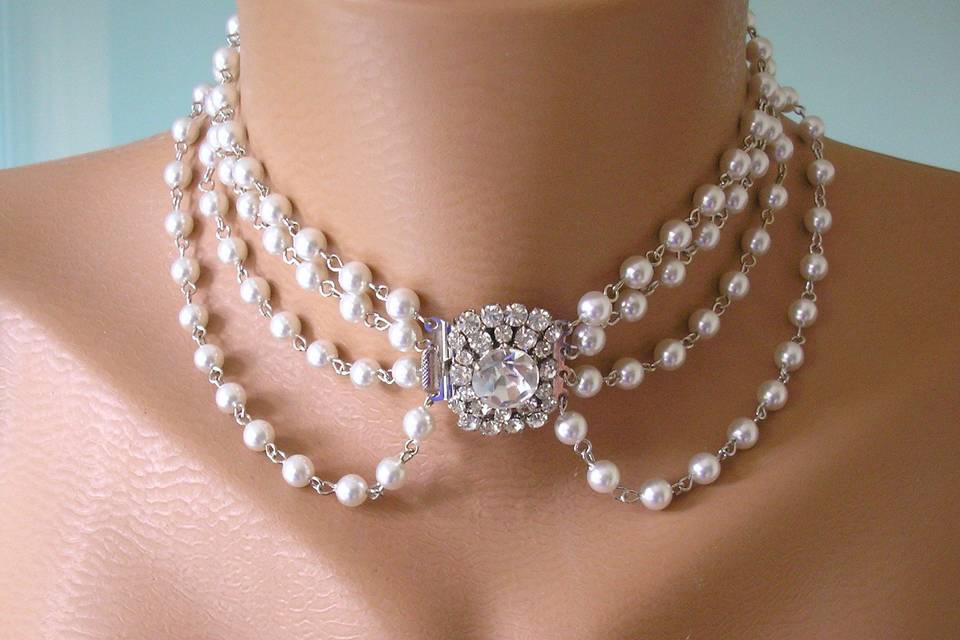 Custom handmade pearl and rhinestone bridal backdrop necklace.  This necklace can be customised to your own personal specifications by Crystalpearl on Etsy.