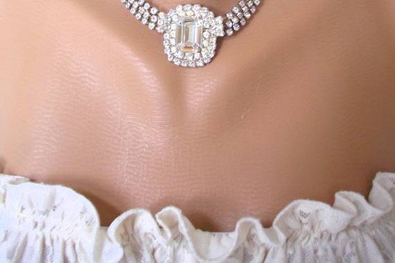 Sparkly vintage rhinestone bridal choker necklace by Crystalpearl on Etsy.