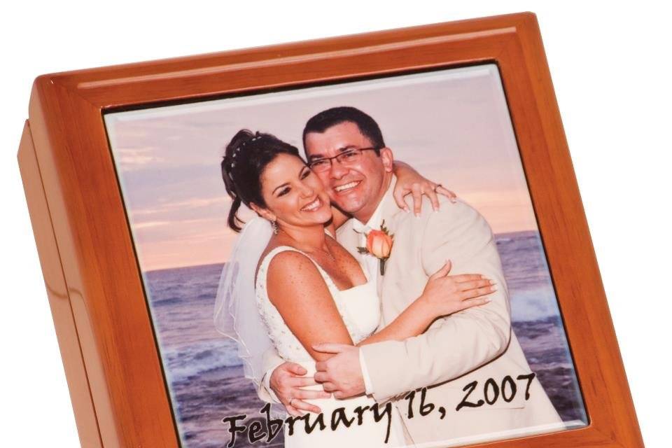 Keepsake Box with customized ceramic tile photo with your message.