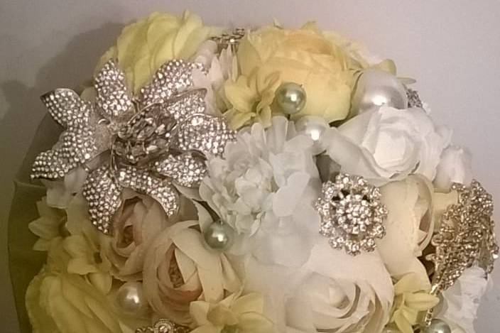 Bespoke Brooch Bouquet: The No