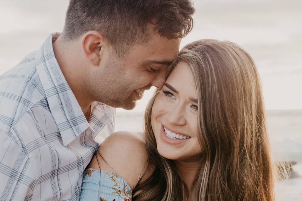 BEACH ENGAGEMENT SESSION