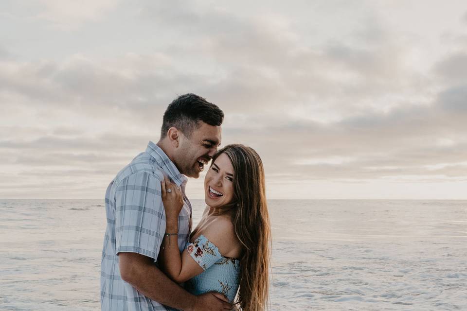 BEACH ENGAGEMENT SESSION