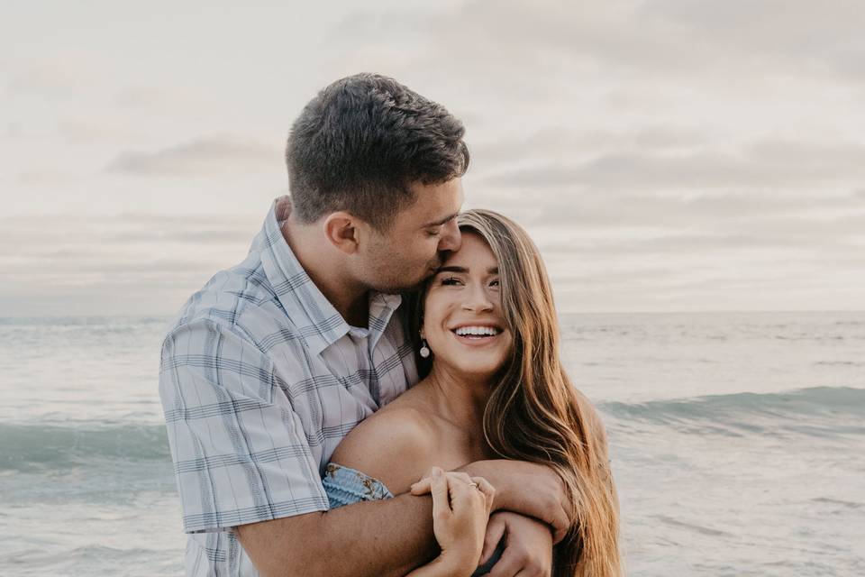 BEACH ENGAGEMENT SESSION