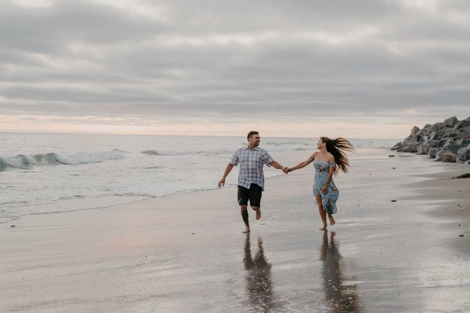 BEACH ENGAGEMENT SESSION