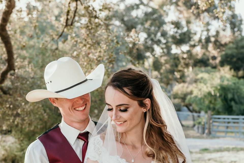 RUSTIC BACKYARD WEDDING