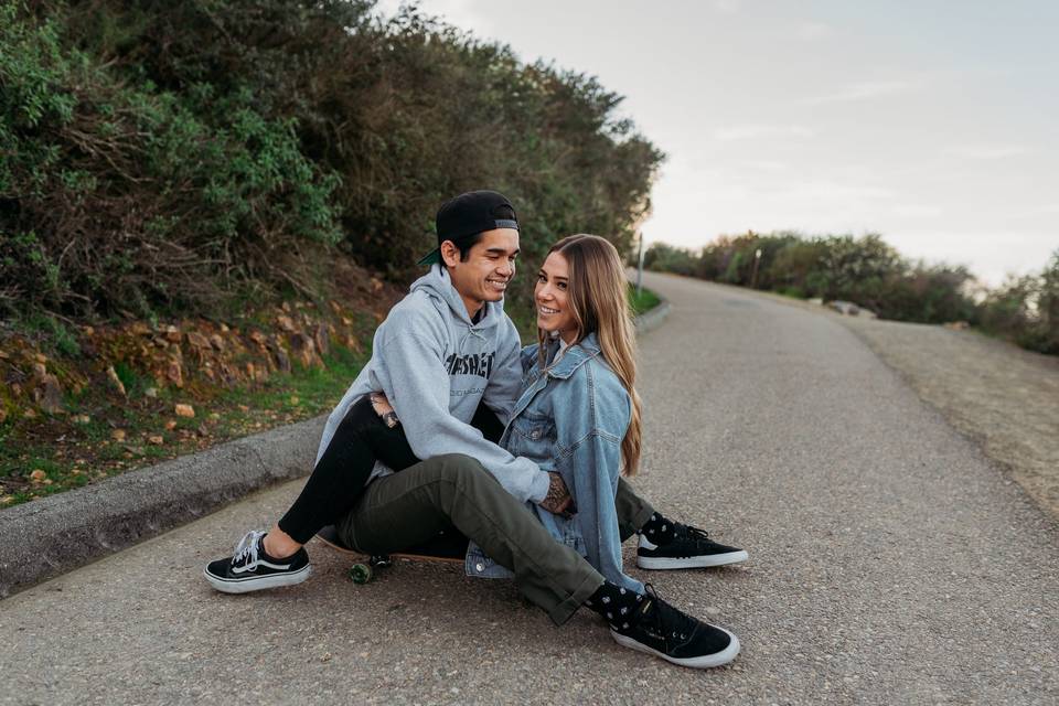 SKATEBOARDING COUPLES SESSION