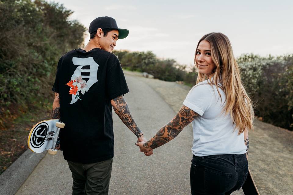 SKATEBOARDING COUPLES SESSION