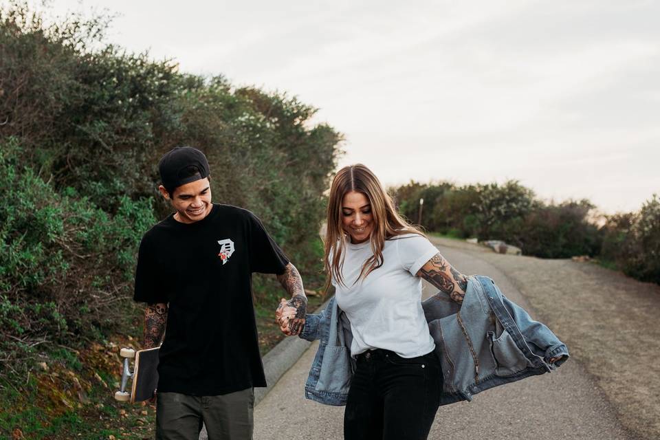 SKATEBOARDING COUPLES SESSION