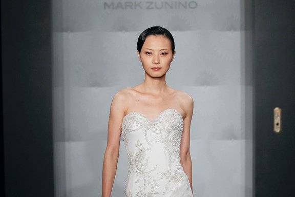 MARK ZUNINO
Sweetheart Mermaid Gown in Chantilly Lace