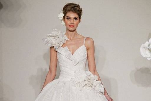 PNINA TORNAI
Sweetheart Princess Ball Gown in Silk