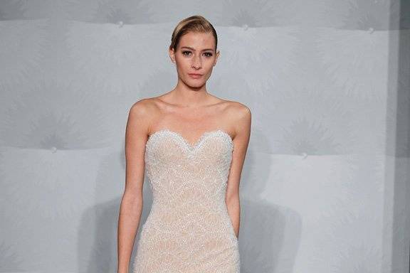 MARK ZUNINO
Sweetheart Mermaid Gown in Beaded Lace