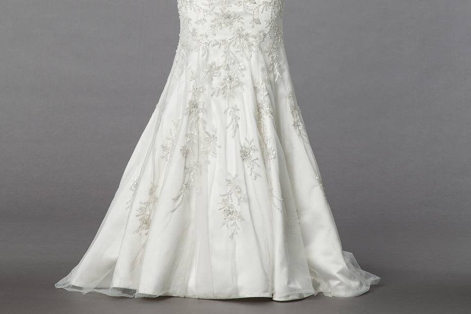 Alita Graham for Kleinfeld	Style	12065	<br>	Off White, V-neck beaded fit and flare