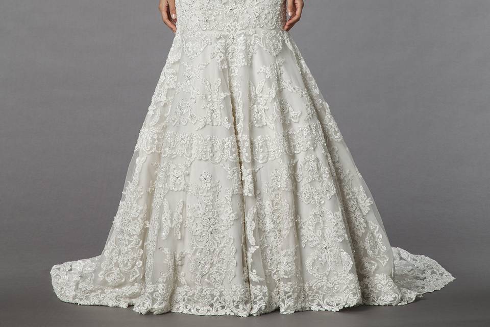 Danielle Caprese for Kleinfeld	Style	113064	<br>	Off White, strapless beaded fit and flare