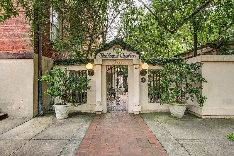 Presidents' Quarters Inn
