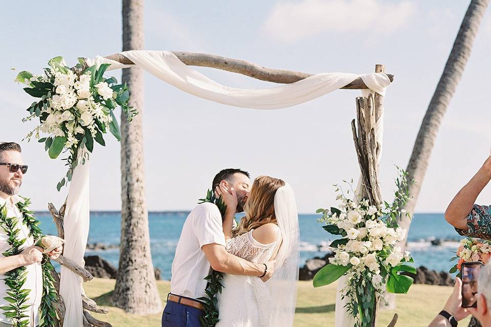 A White Orchid Wedding