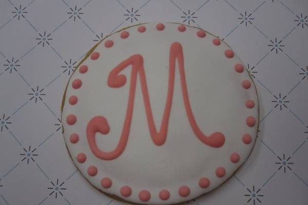 A monogrammed cookie favor.