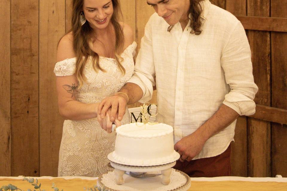 Cutting the cake