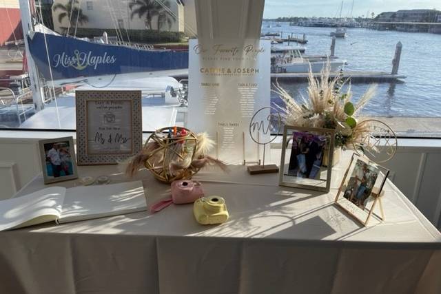 Welcome Table