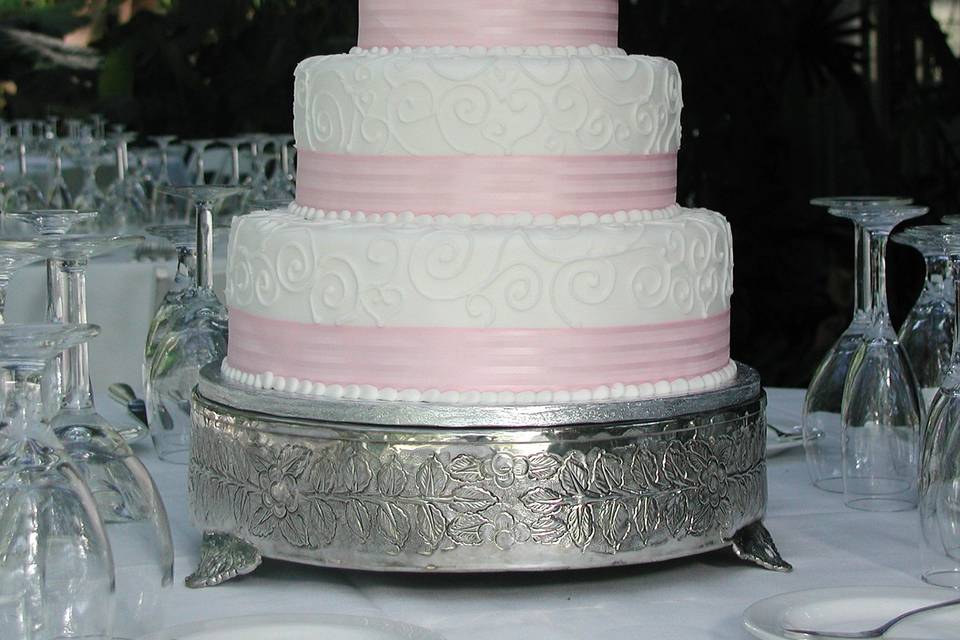 Wedding Cake Wednesday - Marbled Modeling Chocolate | Charleston Wedding  Venues | Patrick Properties Hospitality Group