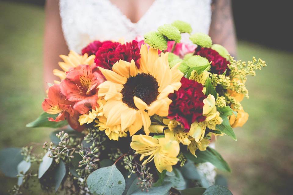 Bulk Flowers Online: Fresh Wholesale Flowers for DIY Weddings – Flower Moxie