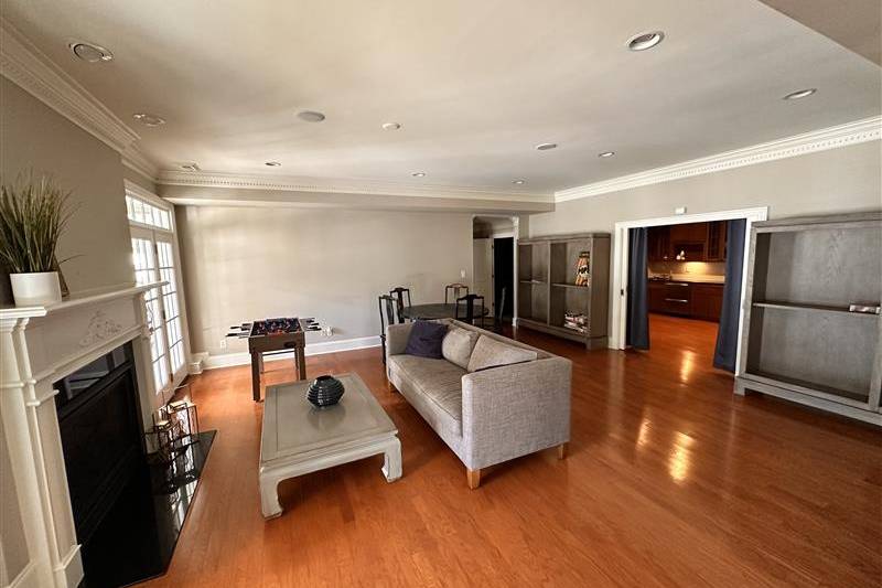 The Valora Oak Estate