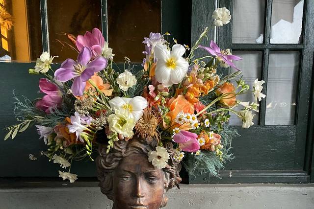 The Floral Hive Design Co