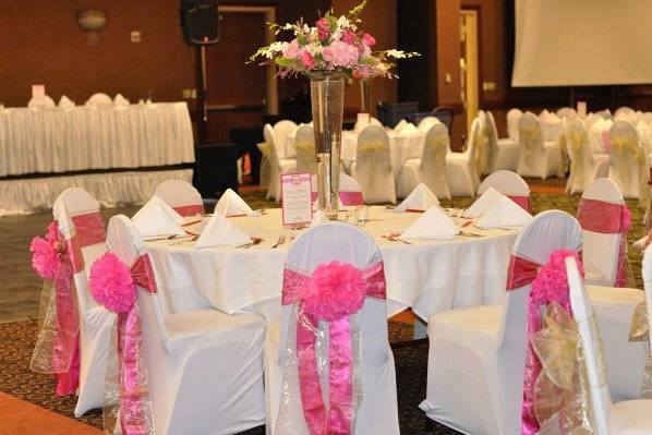 Double Sashes w/Pom Poms for family tables