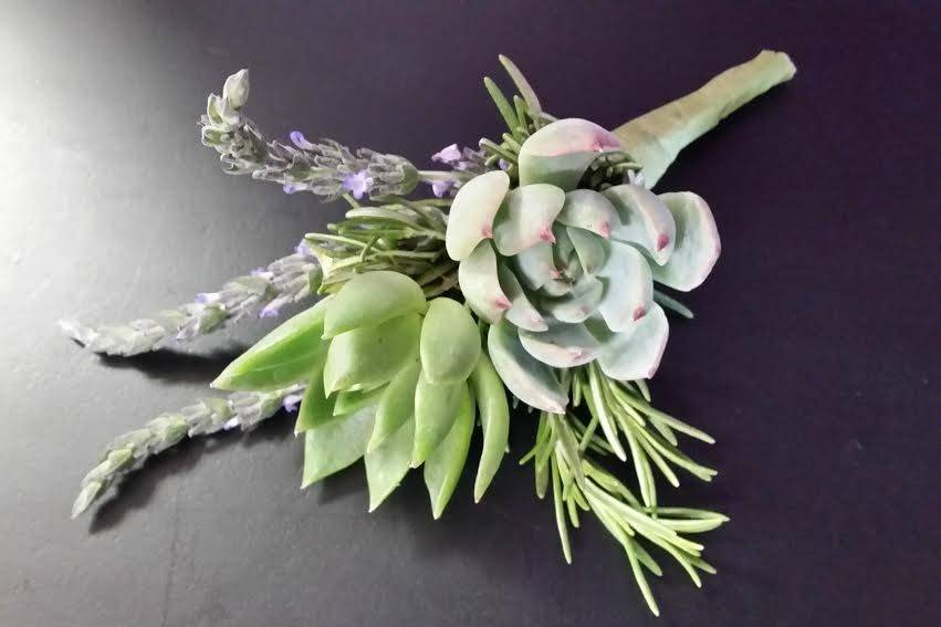 Stylish boutonniere