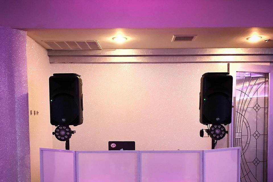 V3 Entertainment DJ and Photo Booth