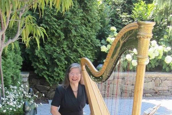 Margaret Sanzo Sneddon, Harpist