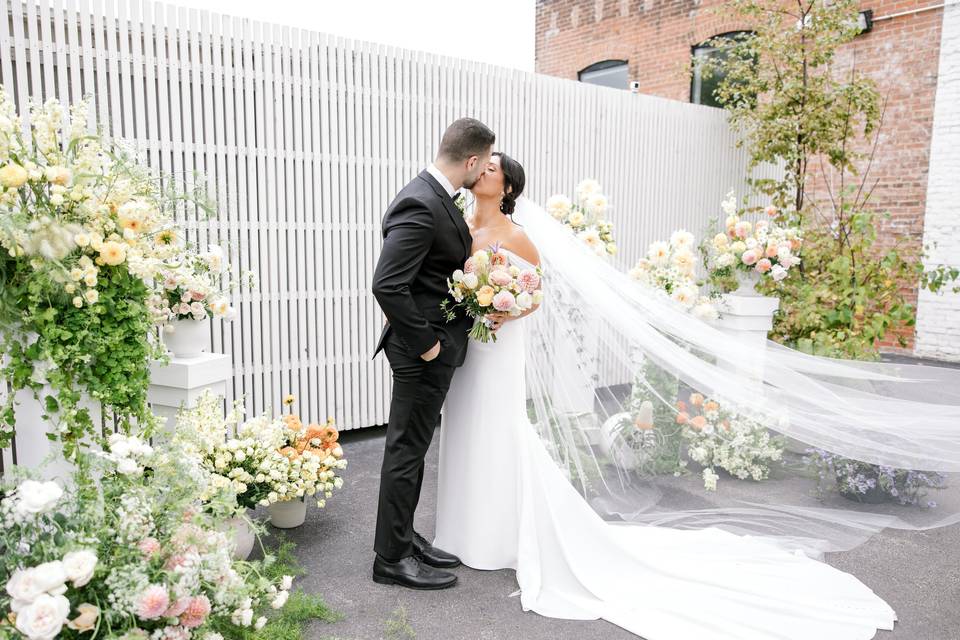 Ashley Ludwig Photo