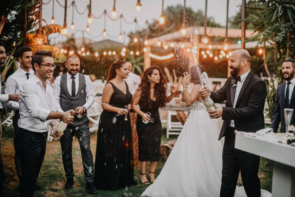 Santini Entertainment – Wedding DJ in Tuscany