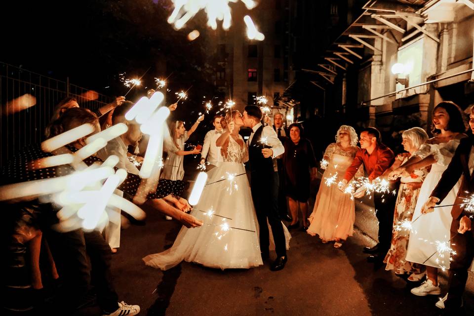 Santini Entertainment – Wedding DJ in Tuscany