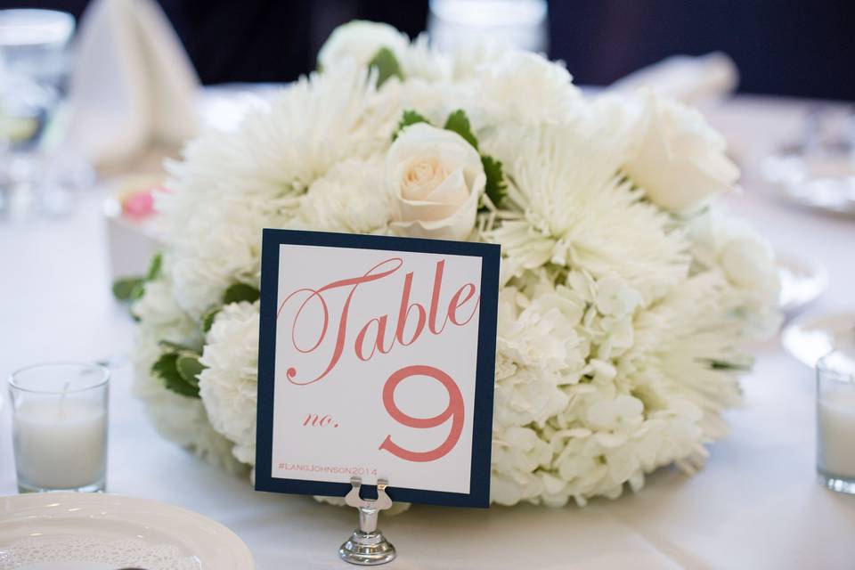 Table centerpiece with number