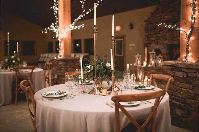 Table set-up in a rustic style